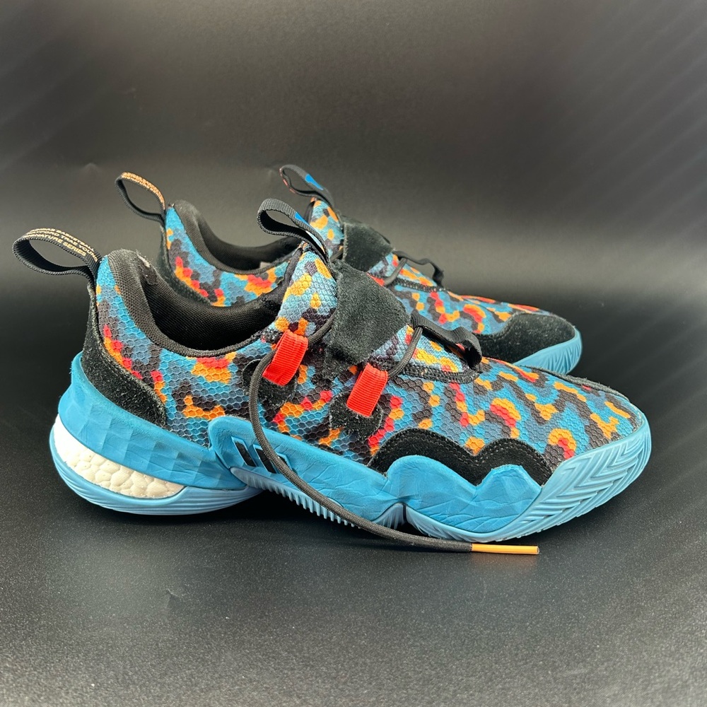 Adidas Trae Young 1’ Pixel Basketball sneakers